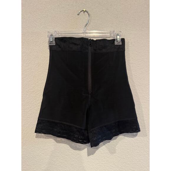 Shapellx Butt‎ Lifter Tummy Control Shapewear Shorts – Medium NWT - Picture 3 of 9